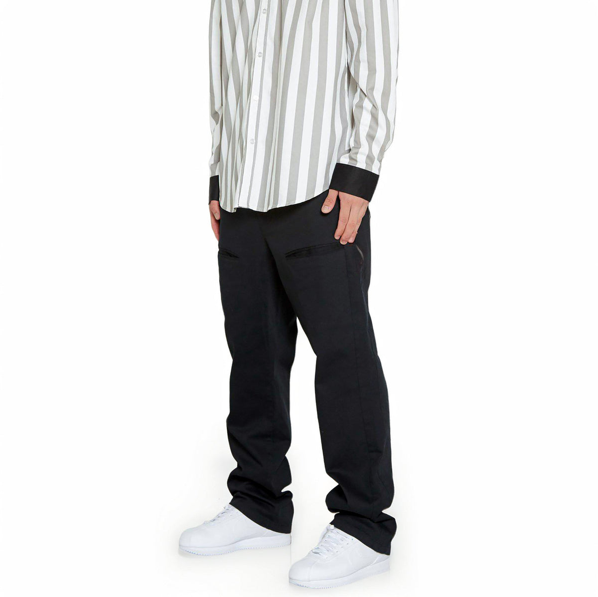 Konus Men's Baggy Chino Pants in Black  